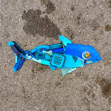 Load image into Gallery viewer, Catch Of The Day - Plastic Muttfish 7.5&quot; x 7.5&quot;
