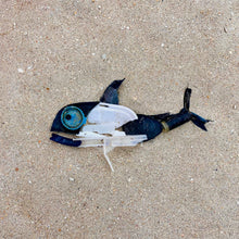 Load image into Gallery viewer, Catch Of The Day - Plastic Commonfish 7.5&quot; x 7.5&quot;

